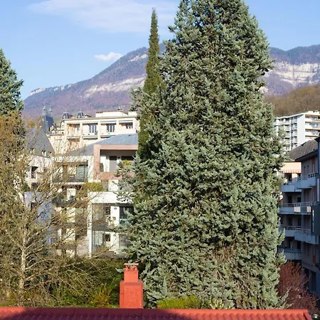 Charming T3 Duplex On The Top Floor In Daire *